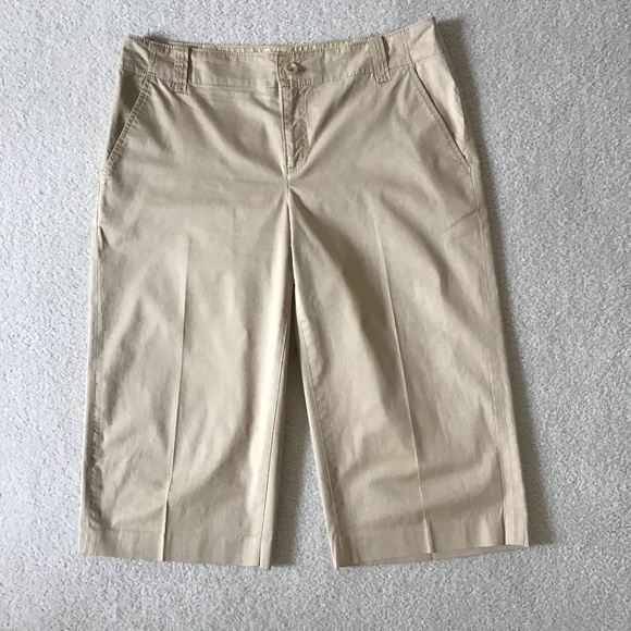 Banana Republic Pants - BANANA REPUBLIC SIZE 14 TAN CAPRI PANTS STRETCHY